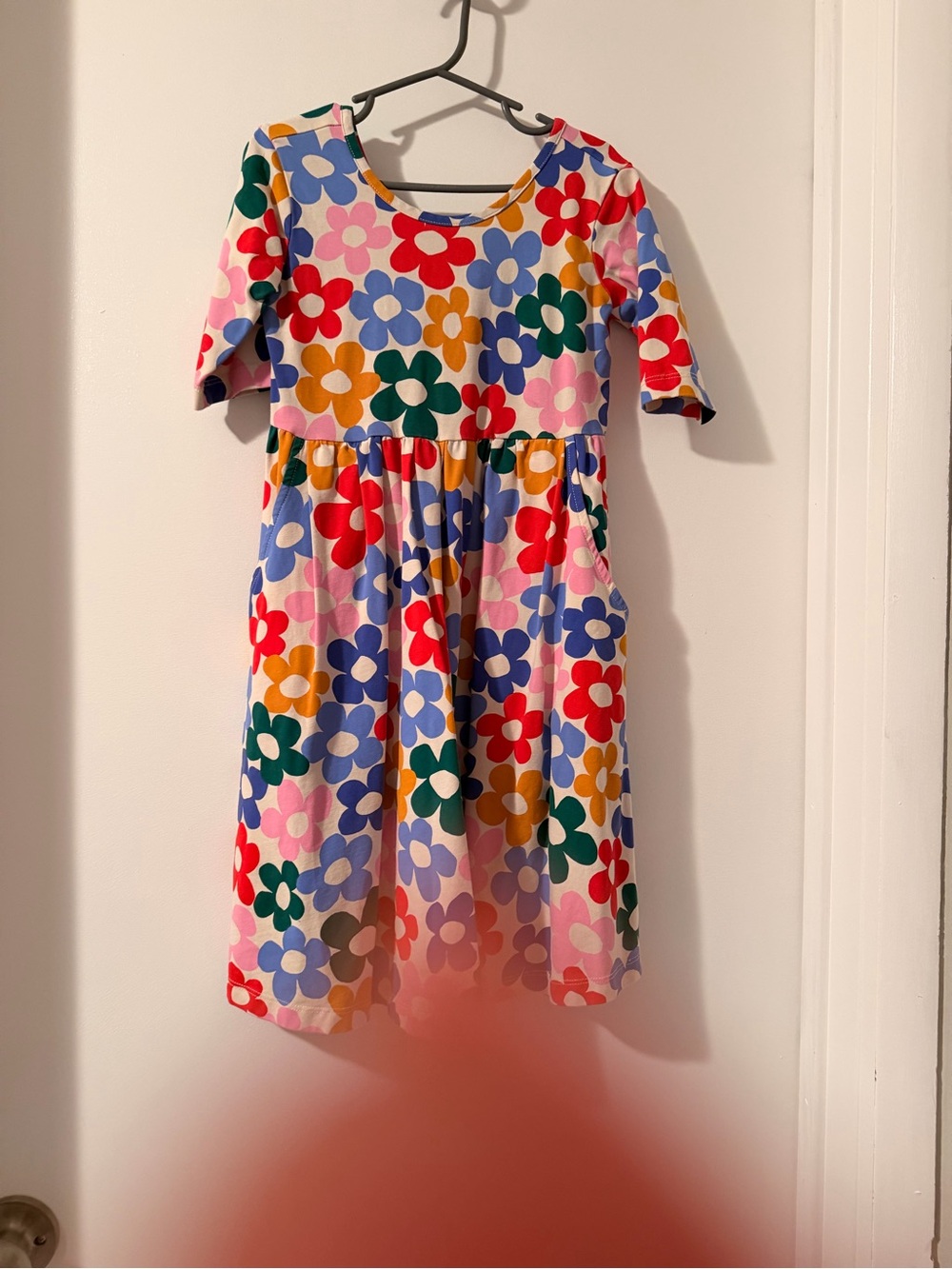 Hanna Andersson Bold Multicolor Daisy Dress — Size 6/7 / 120